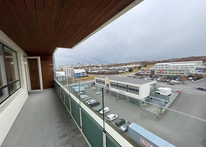 Modern And Spacious 3 Bedroom Apartment In Kopavogur