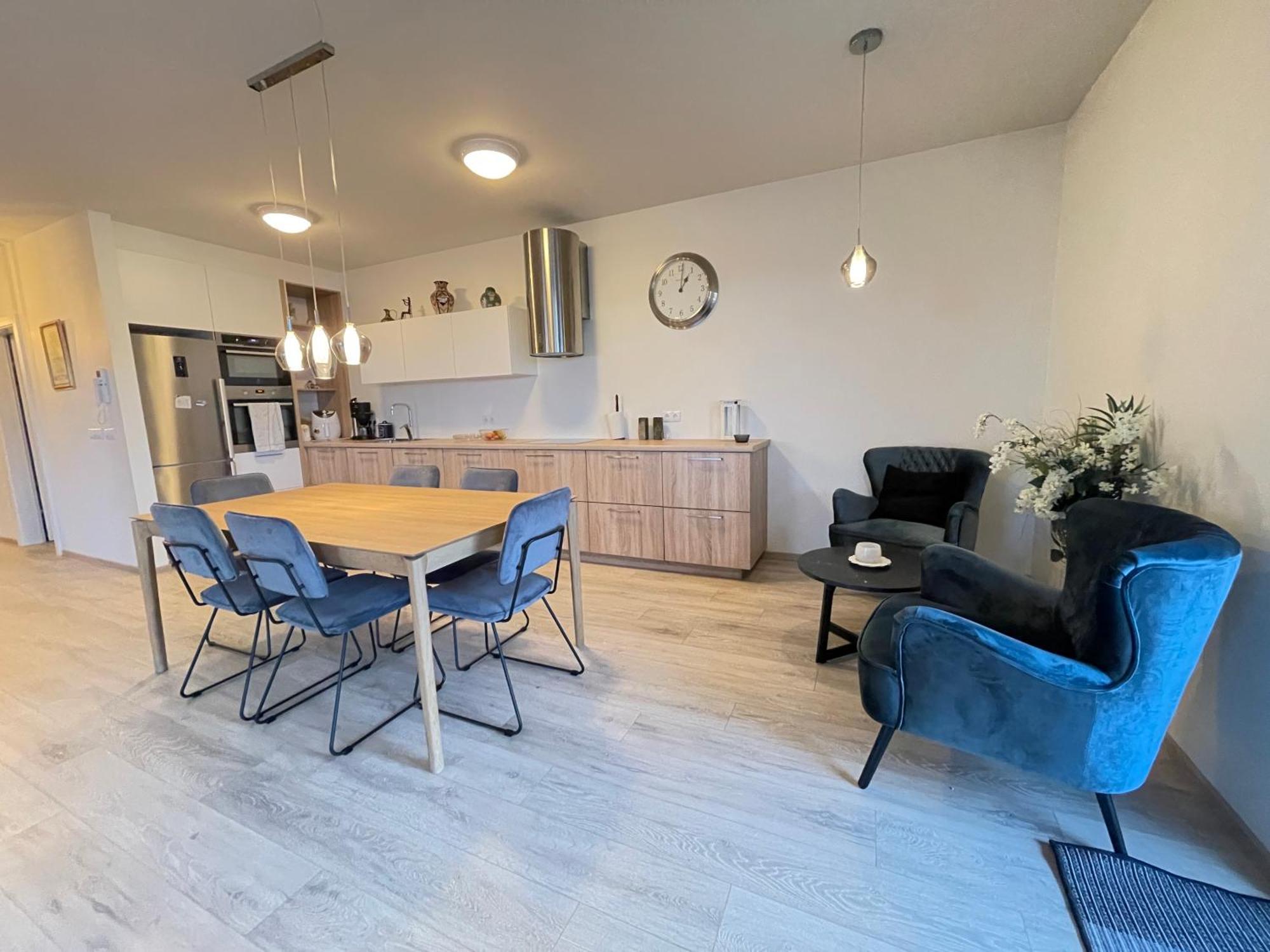 Modern And Spacious 3 Bedroom In Kopavogur Reikiavik